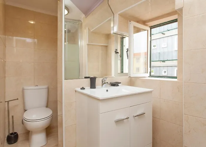 Principe Real 2 Bedrooms 2 Bathrooms, Air-con, Wi-fi, 2nd Floor Daire
