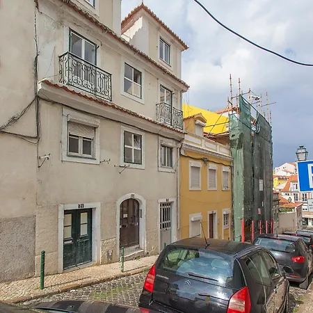 Principe Real 2 Bedrooms 2 Bathrooms, Air-con, Wi-fi, 2nd Floor * Lisboa